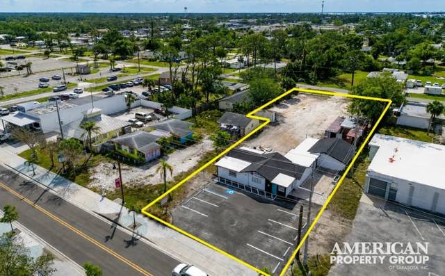 Freestanding Building with Fenced Land in Downtown Englewood — Retail for lease in Englewood, FL